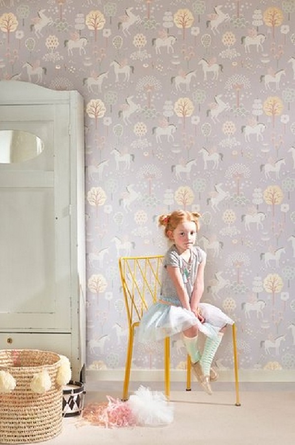 Wallpaper True Unicorns Lilac 116-04 - MAJVILLAN