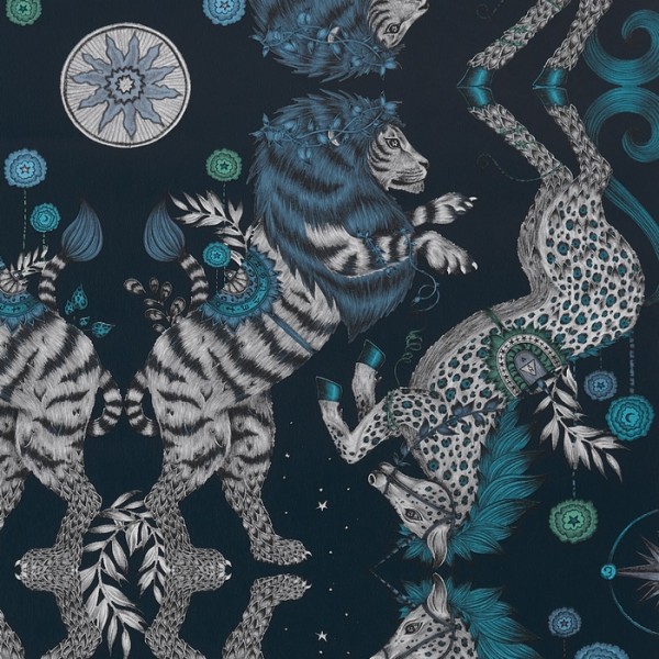Papier peint Caspian Navy W0113-05 - CLARKE & CLARKE Papier peint Caspian Navy W0113-05 - CLARKE & CLARKE