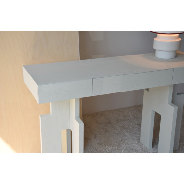 CONSOLE IN MATT OFF-WHITE...