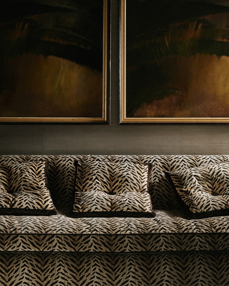 Tigre Charcoal F4861-01