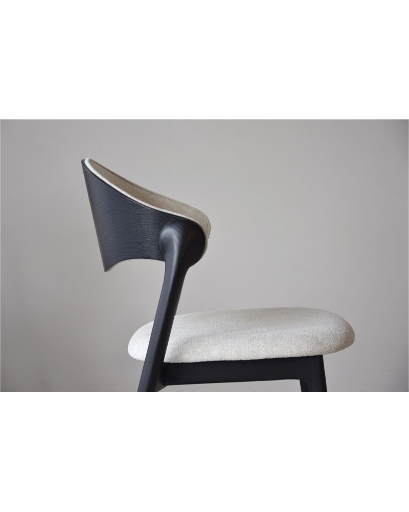 SET 2 SILLAS LEA. MADERA.NEGRO BEIGE