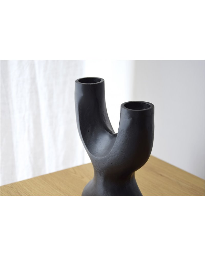 CANDELABRO NEO. METAL. COLOR NEGRO