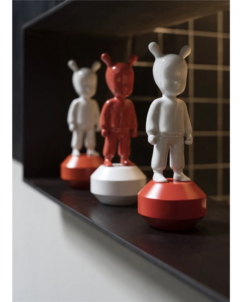 The red Guest-Little