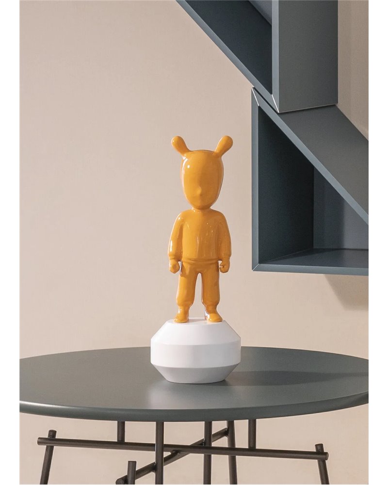 The orange Guest-Little