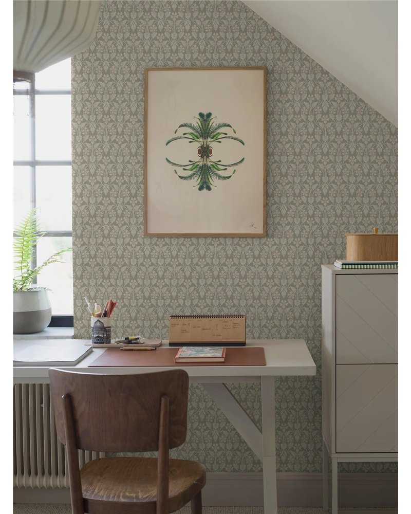 Nora Green 4586
