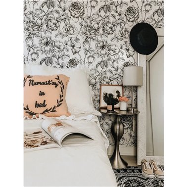 BLACK AND WHITE FLORAL