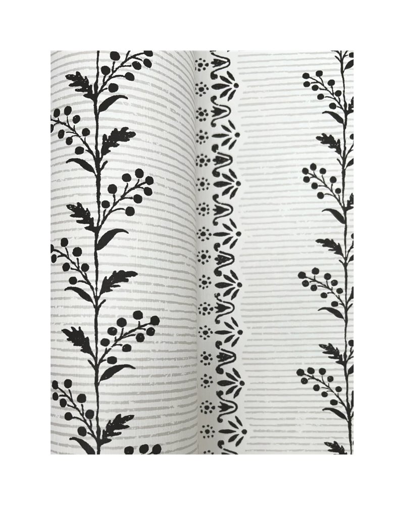 Everleigh White Black MF4761